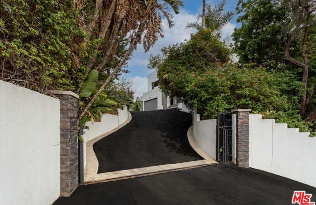 8424 Grand View Dr Gallery 2