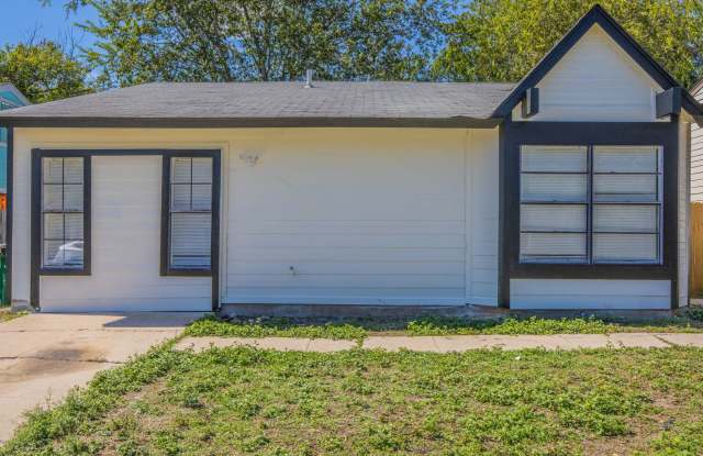 4 Bed / 1 Bath House for Rent - 4047 Indian Sunrise, San Antonio Gallery 1