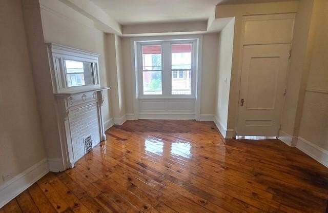 203 W WYOMING Avenue Gallery 3