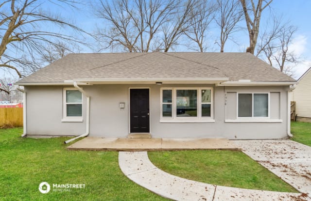 4938 Canterbury - 4938 Canterbury Street, Roeland Park, KS 66205