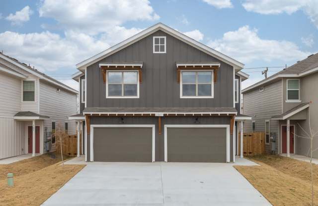 50% Security Deposit! Like-New 3BR Duplex in Gated Community w/ Parks, Granite Kitchen & Private Yard photos photos