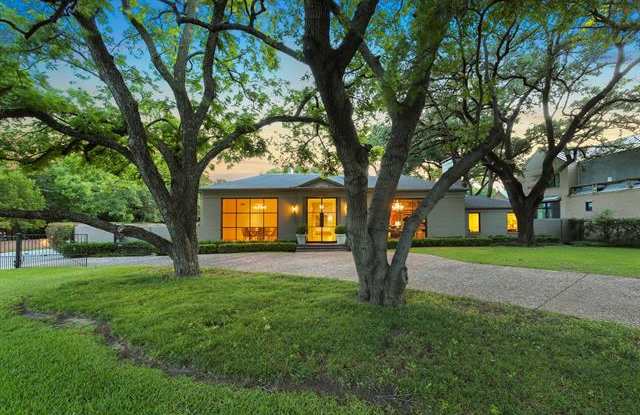 8903 Devonshire Drive Gallery 2