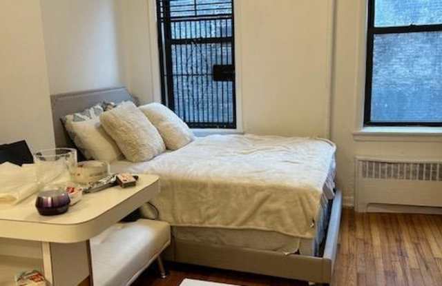 358 East 51st Street photos photos