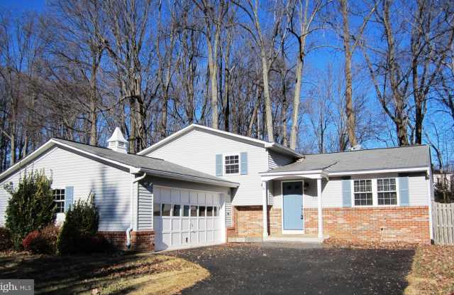 9900 OLEANDER AVE - 9900 Oleander Avenue, Oakton, VA 22181