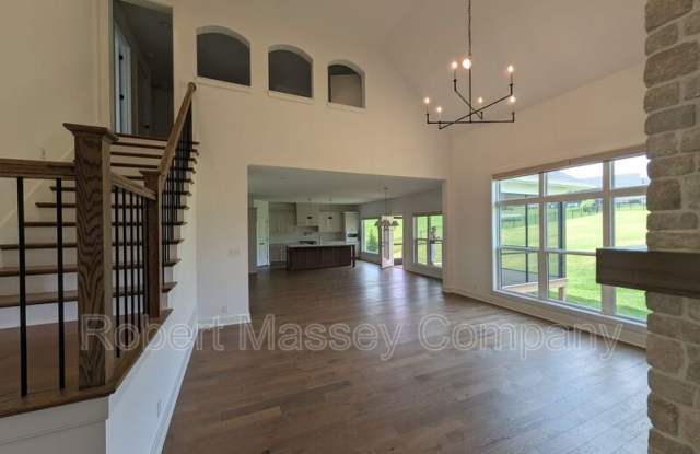 6205 Brentwood Drive Gallery 4