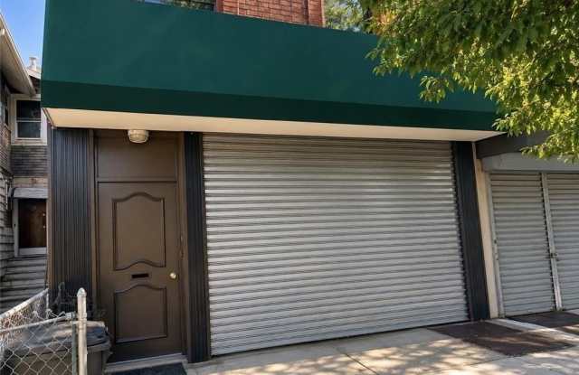 2500 65th Street Gallery 3