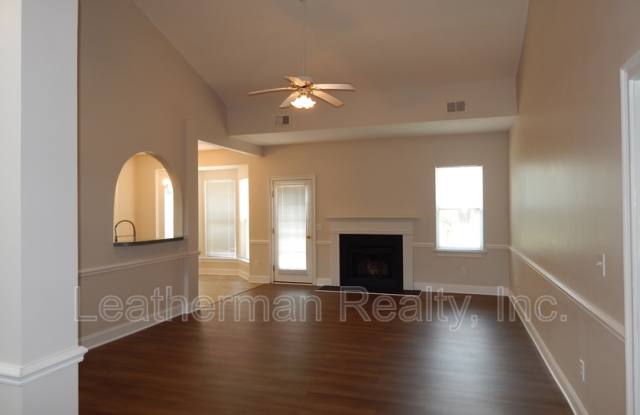 2109 Elderberry Dr Gallery 2