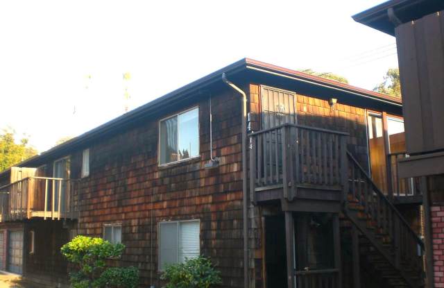 2 Bed rooms 1 Bath Updated Photos  Coming Soon!! Gallery 1