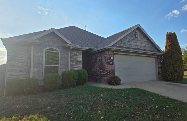 Nice 3 bedroom 2 bath home Gallery 1