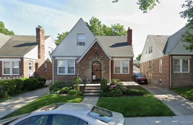 166-48 25th Avenue photos photos