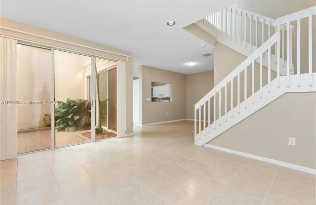 1130 Chestnut Ln Gallery 3