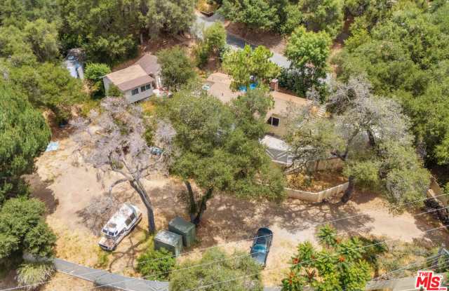 360 North Topanga Canyon Boulevard Gallery 4