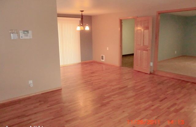1133 N Skyline Dr Gallery 4