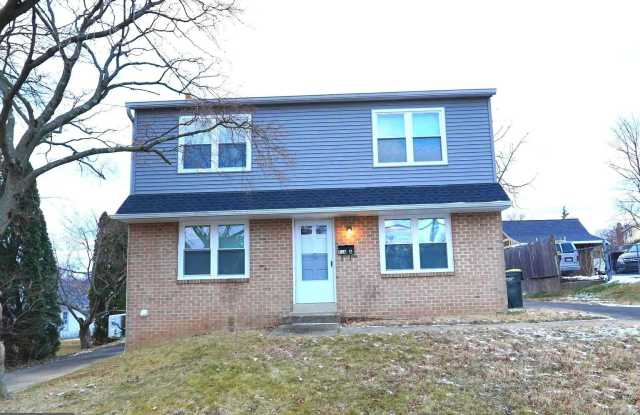 710 N YORK Road photos photos