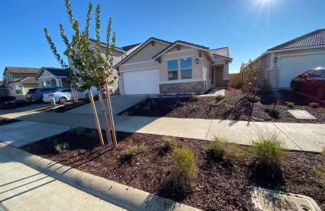 Newer home in Rancho Cordova near Labyrinth Park. photos photos