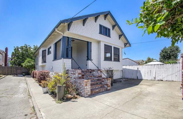 744 Haight Ave - 2 bedroom | 2 bath | Single family home - 744 Haight Avenue, Alameda, CA 94501