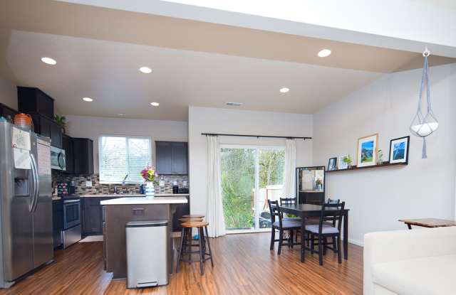 8513 Ne 14th Pl. Gallery 4