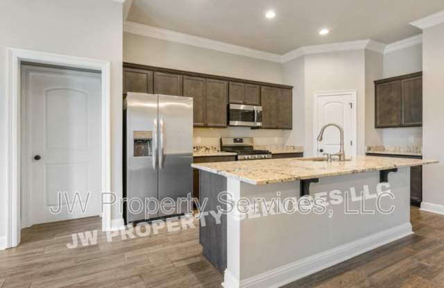 612 Clairborne Trails Drive Gallery 4