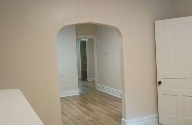 Spacious 4BR Home in Perry Hilltop photos photos