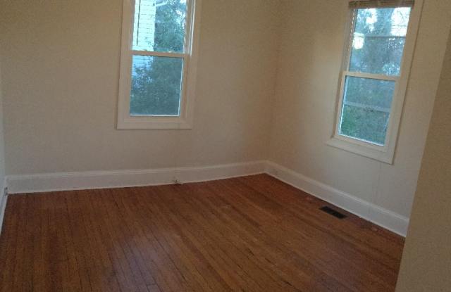 3228 Chesley Avenue Gallery 4