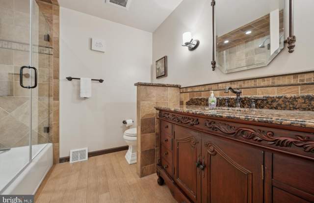 379 GLEN MEADOW ROAD photos photos