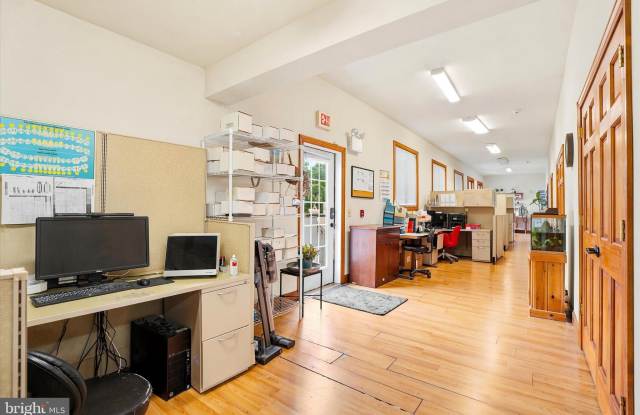 345 DRESHER Road Gallery 4