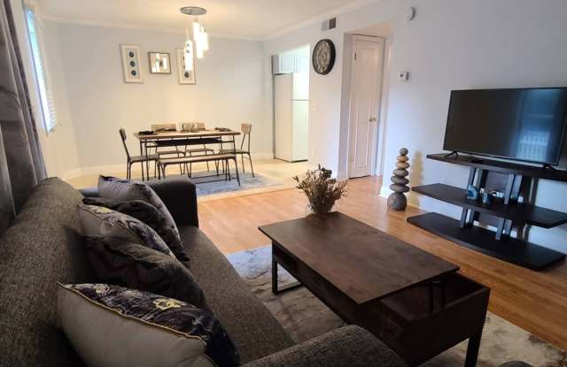 Charming 1BR Condo in Tampa Gallery 4
