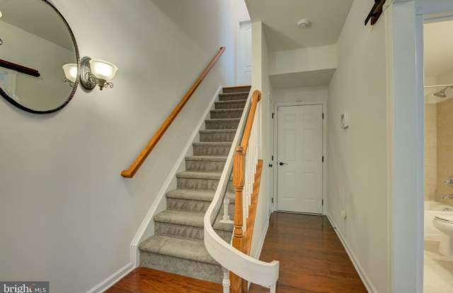 23099 SUNBURY Street Gallery 3