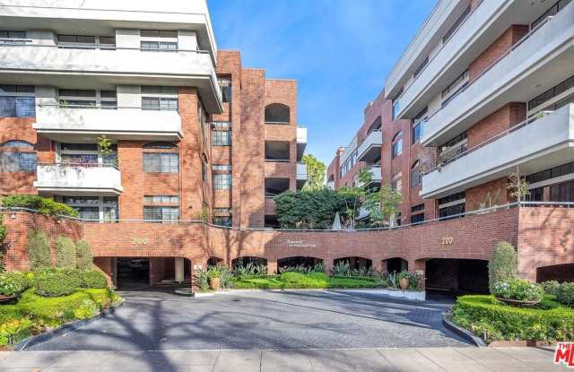 200 N Swall Dr unit: 551 photos photos