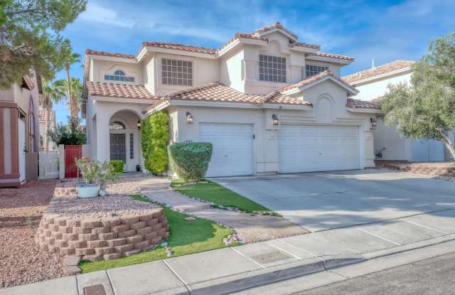 AMAZING 2-STORY 3-BEDROOM HOME WITH POOL! NO HOA! photos photos