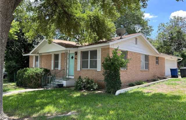 691 Rosemary Drive - 691 Rose Mary Drive, New Braunfels, TX 78130