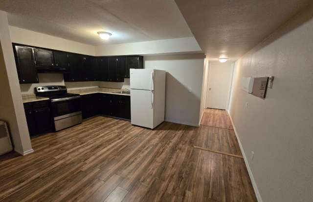 1 Bedroom/ 1 Bathroom Duplex in Batesville photos photos