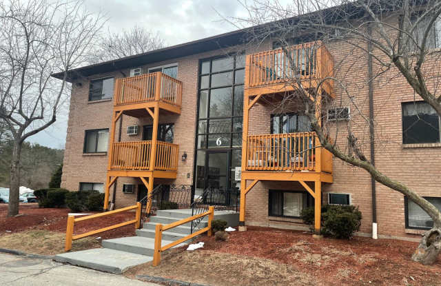 Quiet Corner Apartment in the Heart of Salem - 6 Lancelot Court, Rockingham County, NH 03079