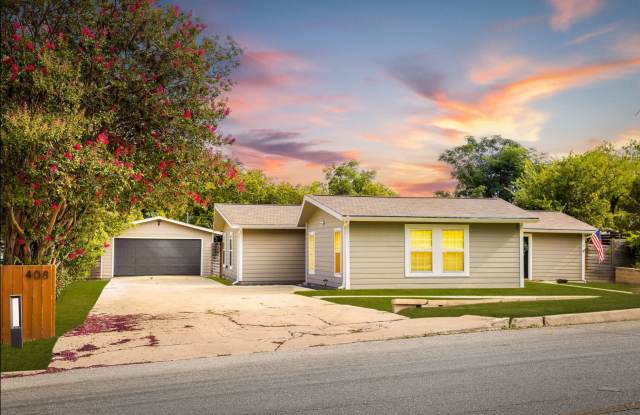 Beautifully, newly renovated 3 bedroom, 2 bathroom home in Alamo Heights! - 408 Rittiman Road, Terrell Hills, TX 78209
