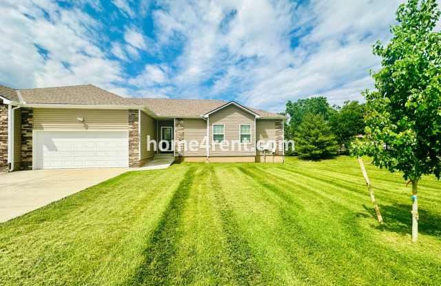 Ranch Style Home w/ Updated Kitchen, including SS Appliances and Granite Counters Plus a Large Unfinished Basement! photos photos