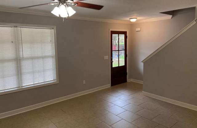 3 BD/2.5 BA Gallery 4
