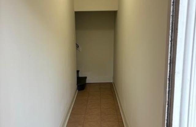 1326 H ST NE #1 Gallery 4