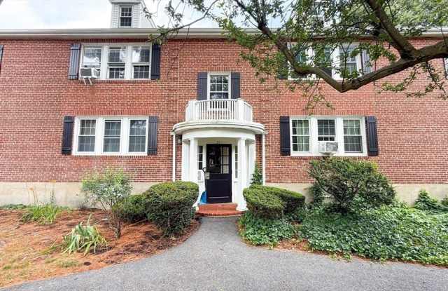 21 Hammond Pond Pkwy photos photos