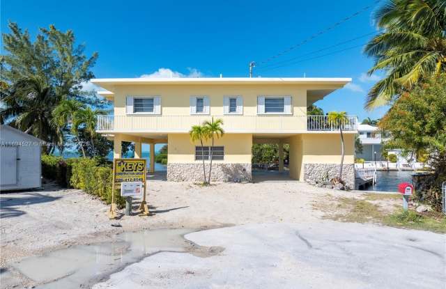 190 Venetian Dr - 190 Venetian Drive, Islamorada, Village of Islands, FL 33036