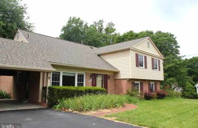 5 WHITINGHAM TERRACE - 5 Whitingham Terrace, Colesville, MD 20904
