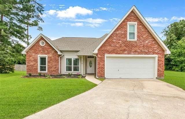 316 LIVE OAK Court - 316 Live Oak Court, St. Tammany County, LA 70471