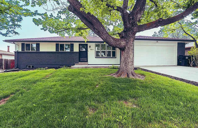Remodeled 3 bedroom, 3 bath home with additional non-conforming bedroom in basement photos photos