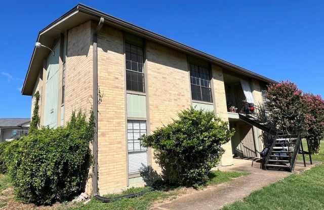 305 Craddock Avenue photos photos
