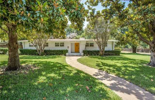 10259 Gooding Drive Gallery 2
