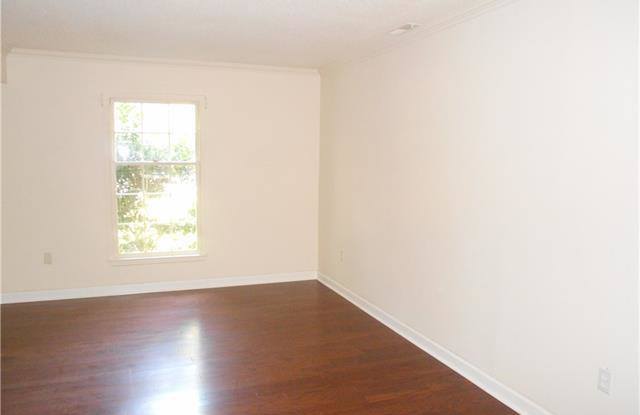 6935 Candlewyck Lane Gallery 4