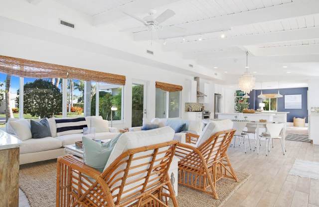 145 Beacon Lane - 145 Beacon Lane, Jupiter Inlet Colony, FL 33469