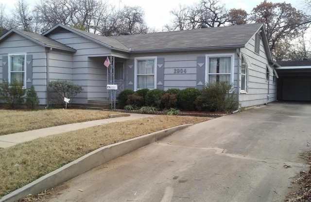 2904 Watauga Road Gallery 2