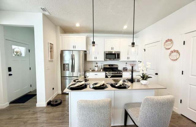 6686 W Leander Dr photos photos