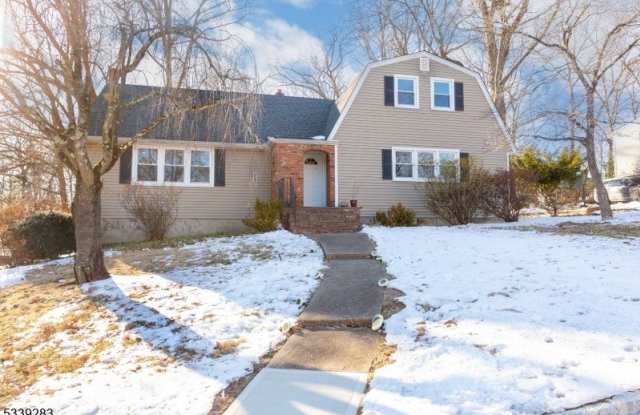 49 Strowbridge Ave - 49 Strowbridge Avenue, Parsippany-Troy Hills, NJ 07878