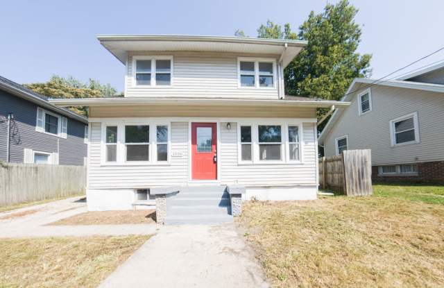 Updated 3 Bedroom 1,800 SQFT Home for Rent Gallery 1